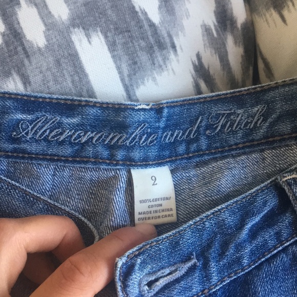 Abercrombie Jean shorts - Picture 2 of 4